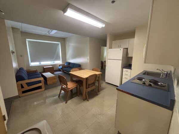 SCRH Suite Kitchen (1)